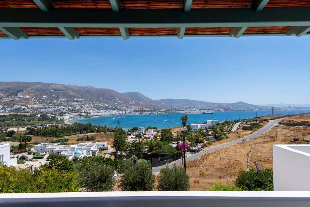 הוילה Parikia Cove Mansion מראה חיצוני תמונה